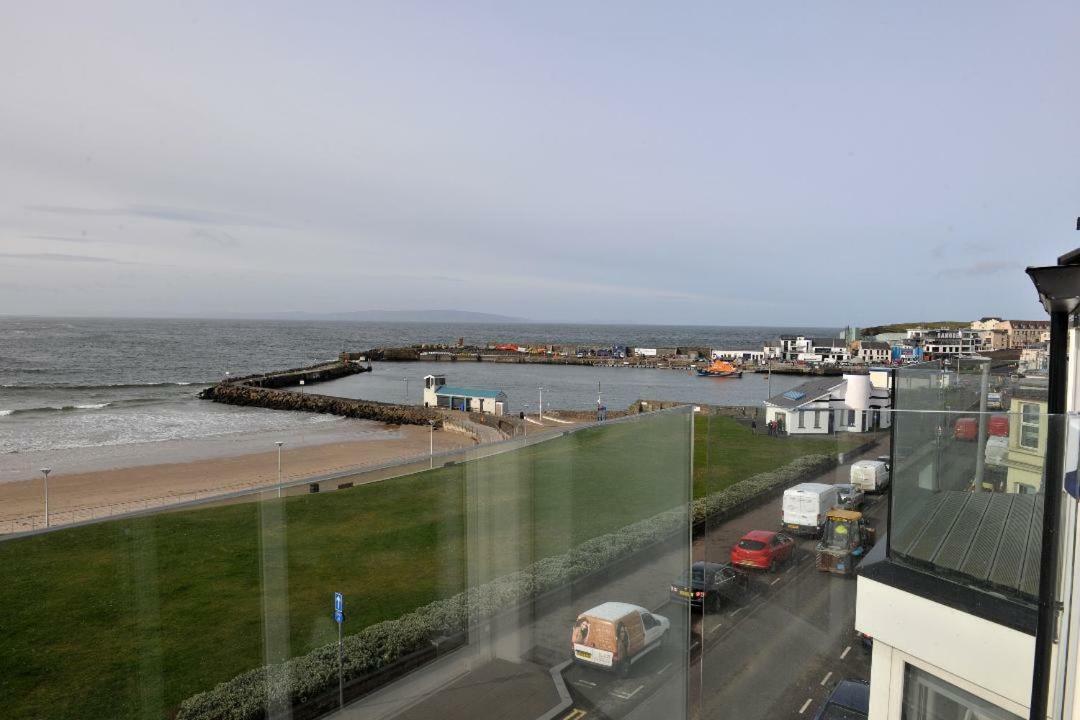 Apartment 10, South Pier, 13-14 Kerr Street, Portrush Bagian luar foto